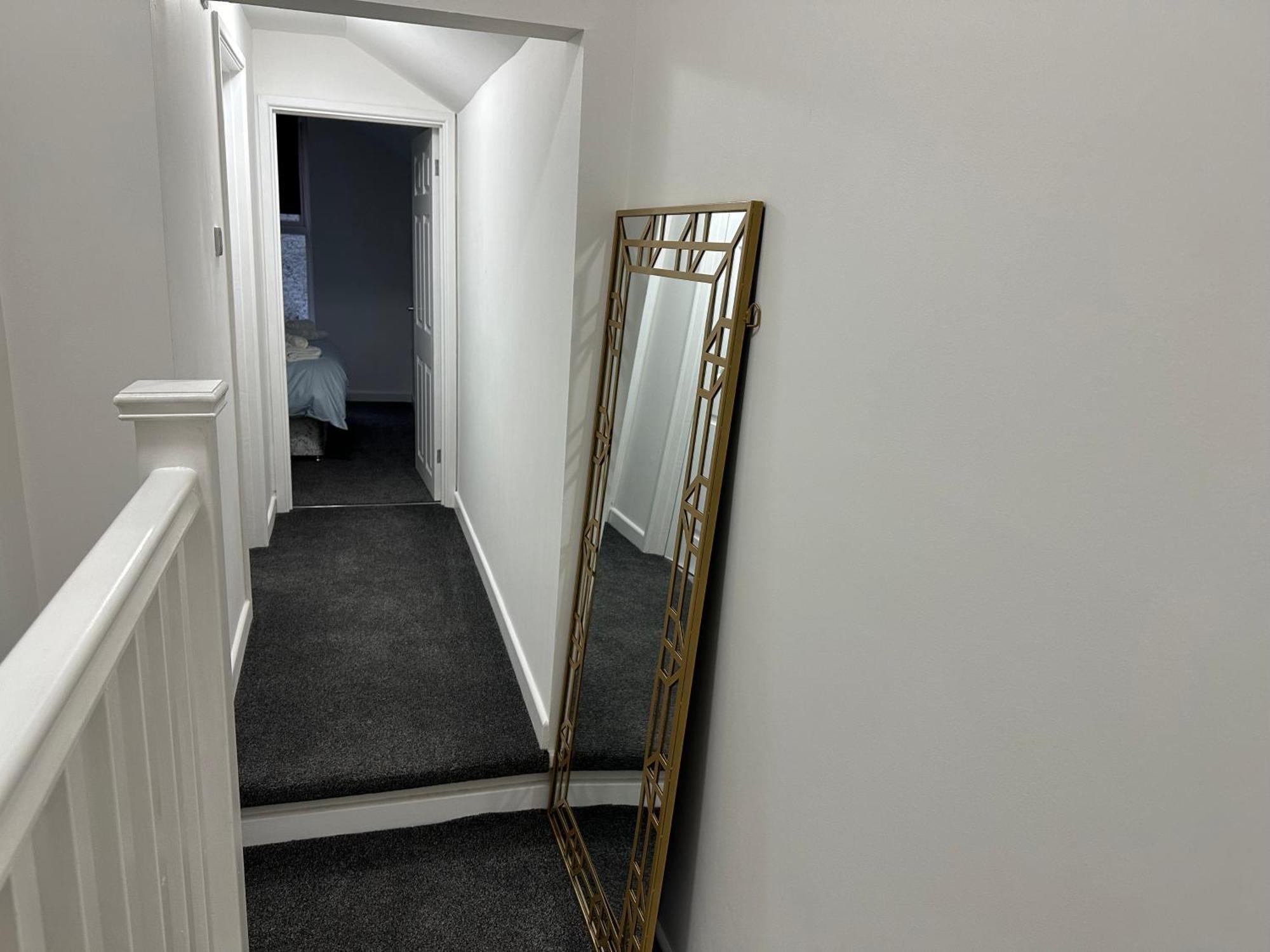 Casa vacanze 4 Bedroom, Sleeps 8 Comfy Near To Centre And Beaches! Swansea