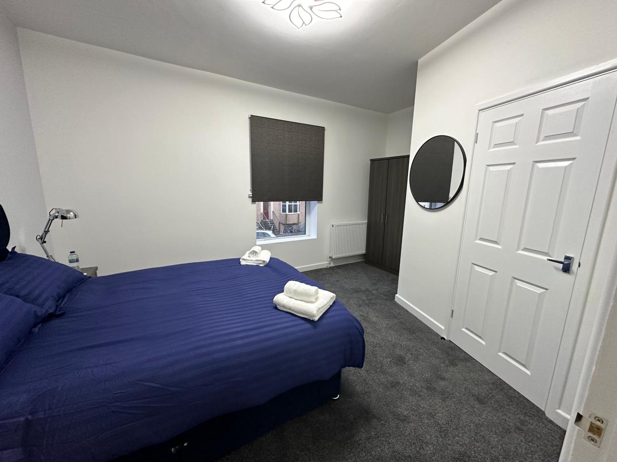 4 Bedroom, Sleeps 8 Comfy Near To Centre And Beaches! Casa vacanze Swansea